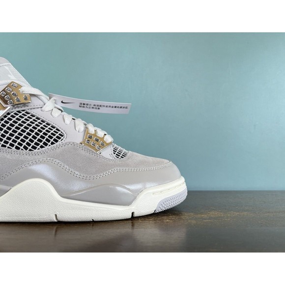Nike Air Jordan 4 Retro \